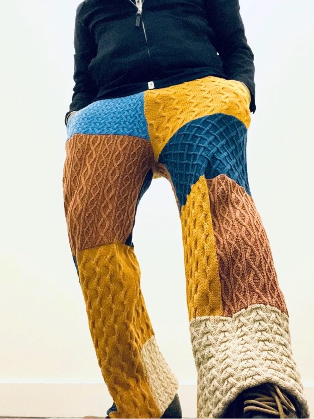 YTG - YITAl Patchwork Retro Knit Pants with Pockets EUC Size Medium